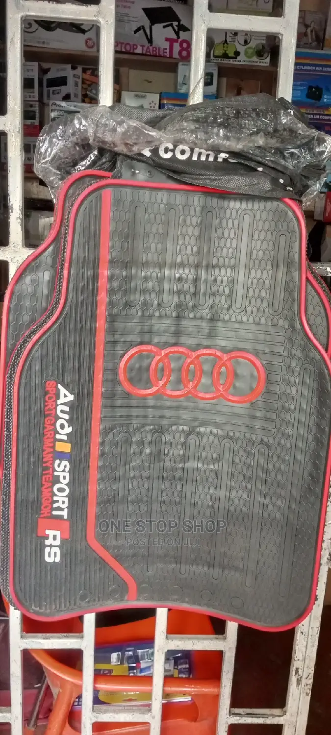 Audii Mats 5pcs With Red Line