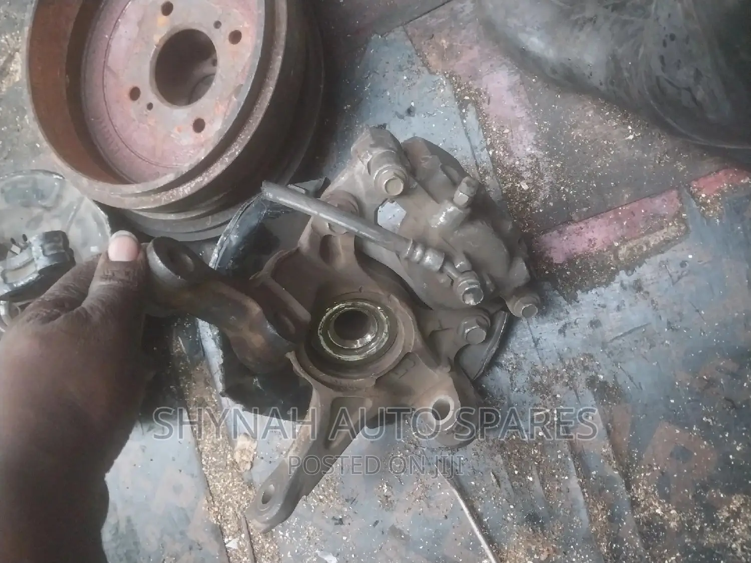 Front Hub Honda Fit