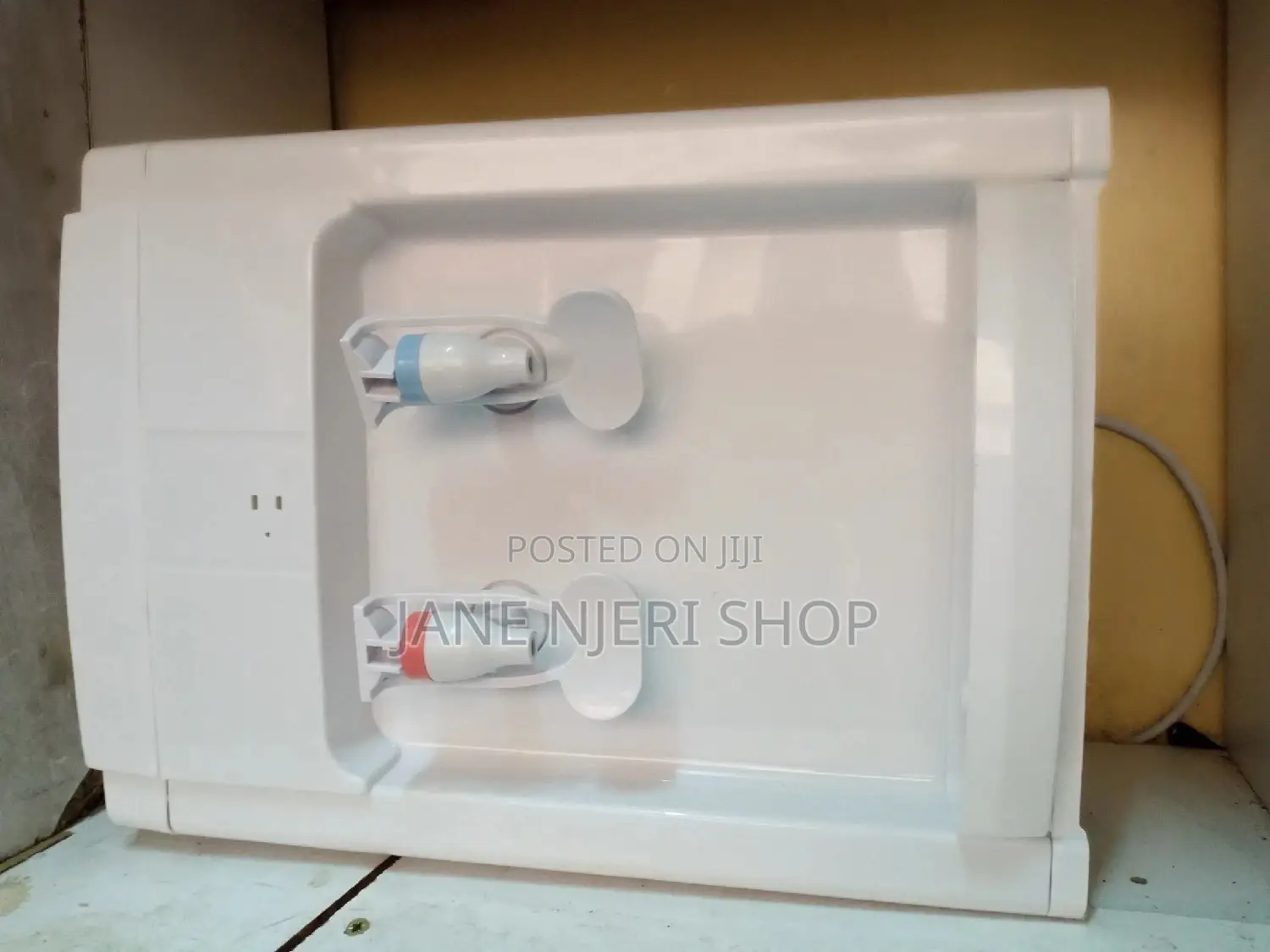 Hot and Cold Dispenser
