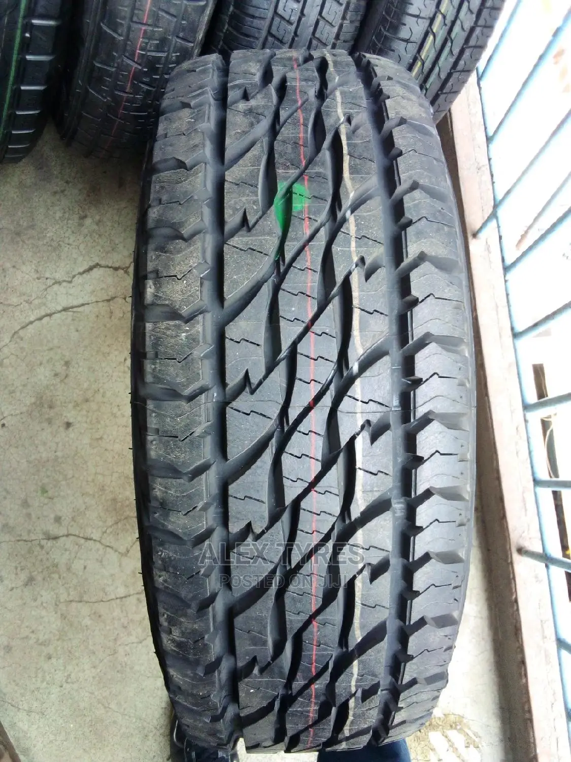 255/70r15c a/T Bridgestone Tyres Made in Thailand