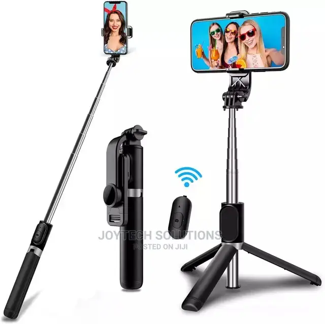 Qo7 Tripod Stand Selfie Stick. Bluetooth Integrated