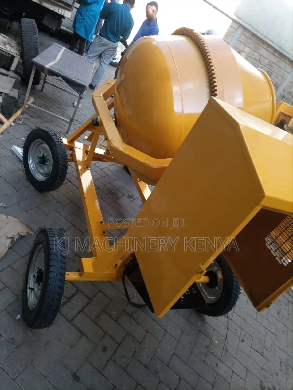 400litres Concrete Mixer on OFFER
