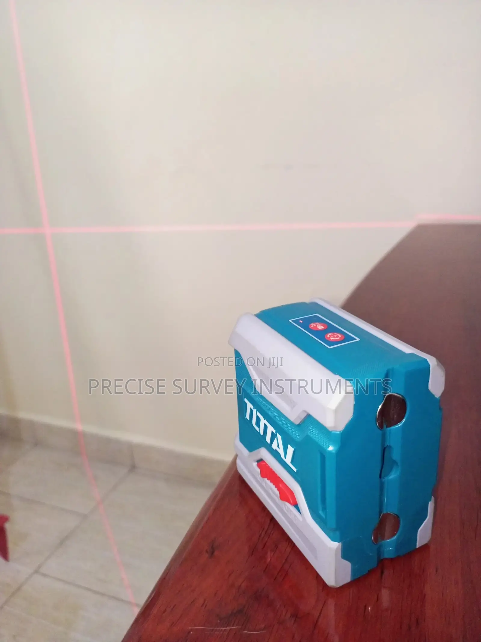 Laser Level (Self Levelling Cross Line Laser Range 15m)