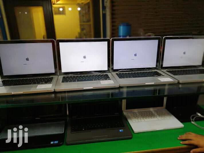 Laptop Apple MacBook Pro 4GB Intel Core i5 HDD 500GB