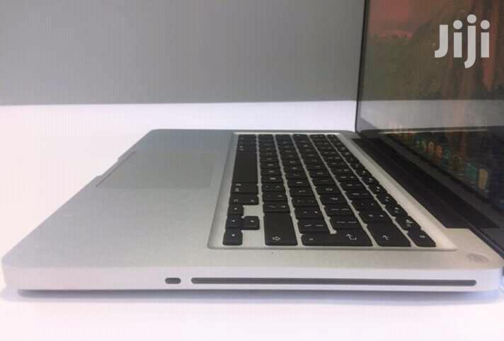 Laptop Apple MacBook Pro 4GB Intel Core i5 HDD 500GB