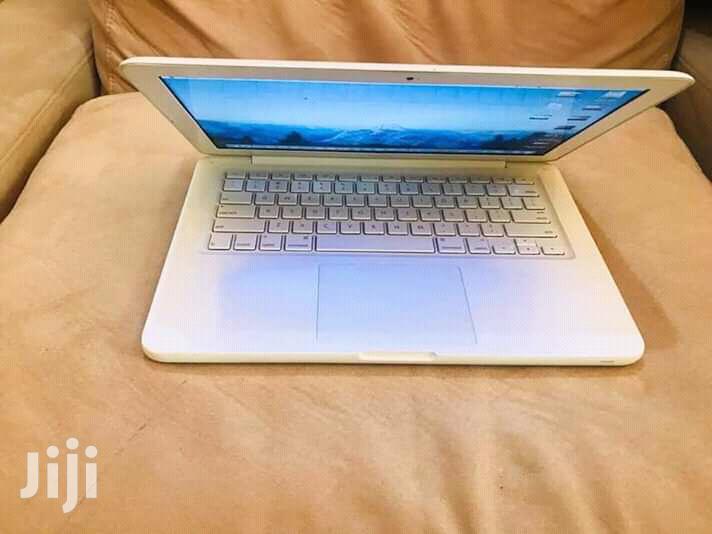 Laptop Apple MacBook 4GB Intel Core 2 Duo HDD 320GB