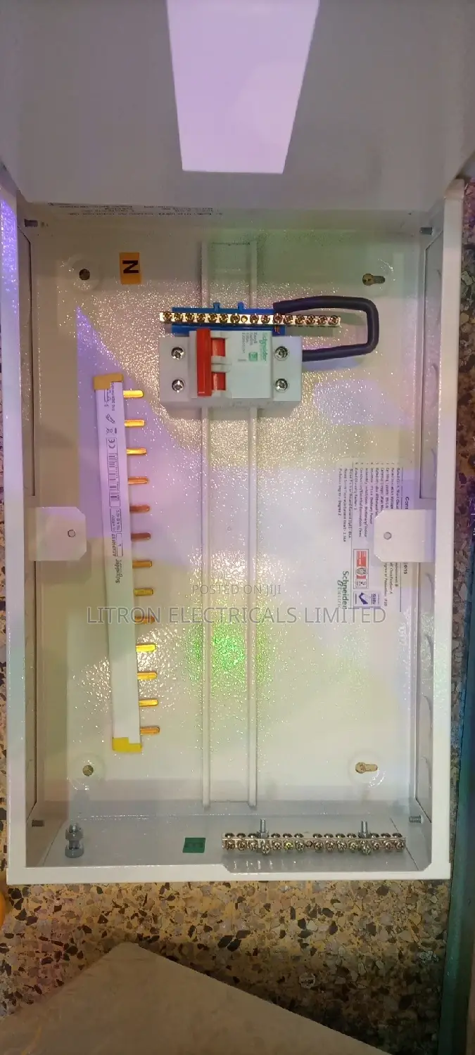 12way Consumer Box Shneider