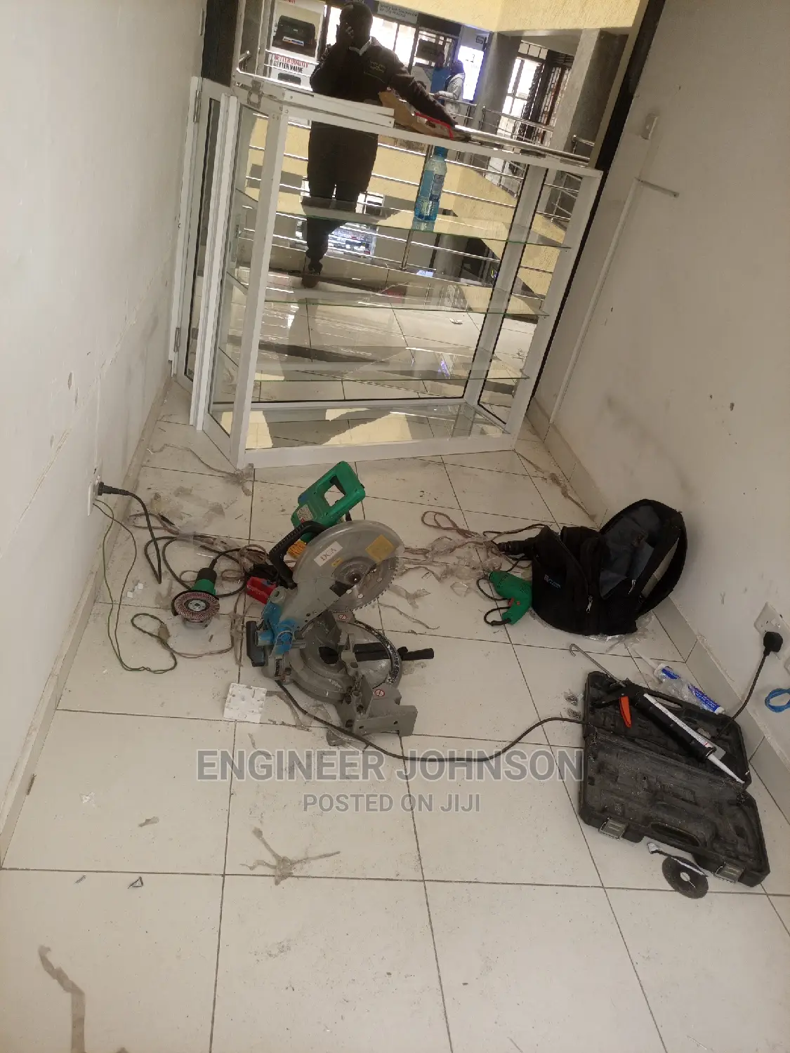 Glass Display Fabrication