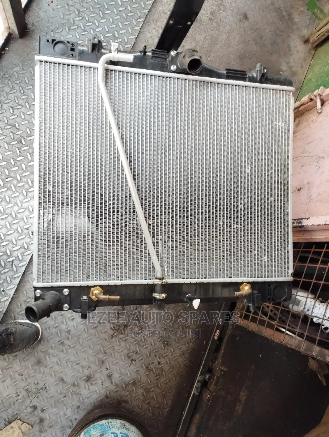 Radiator Box 7L Toyota Hiace