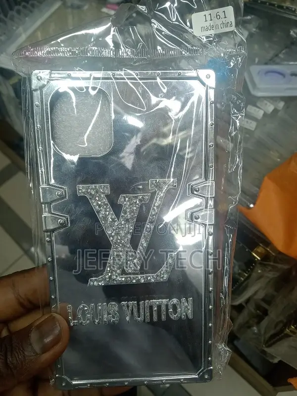 iPhone 11 Pro Max, Louis Vuitton Case: Cell Phones Accesso