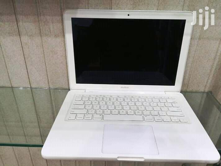 Laptop Apple MacBook 4GB Intel Core 2 Duo HDD 320GB