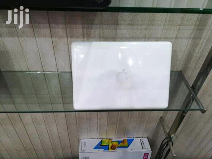 Laptop Apple MacBook 4GB Intel Core 2 Duo HDD 320GB