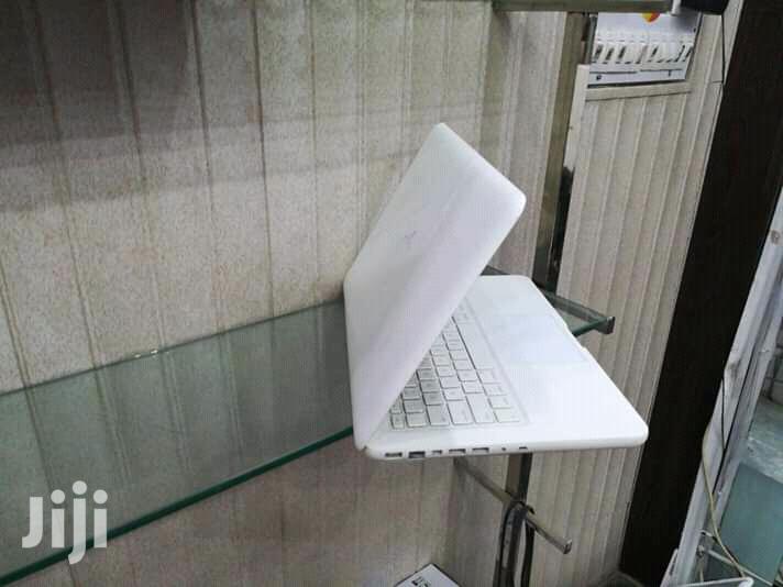 Laptop Apple MacBook 4GB Intel Core 2 Duo HDD 320GB