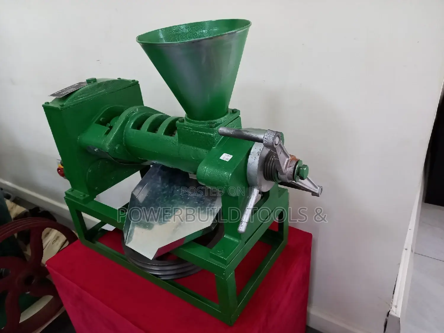 Oil Extractor (Mop75) Milano Brand