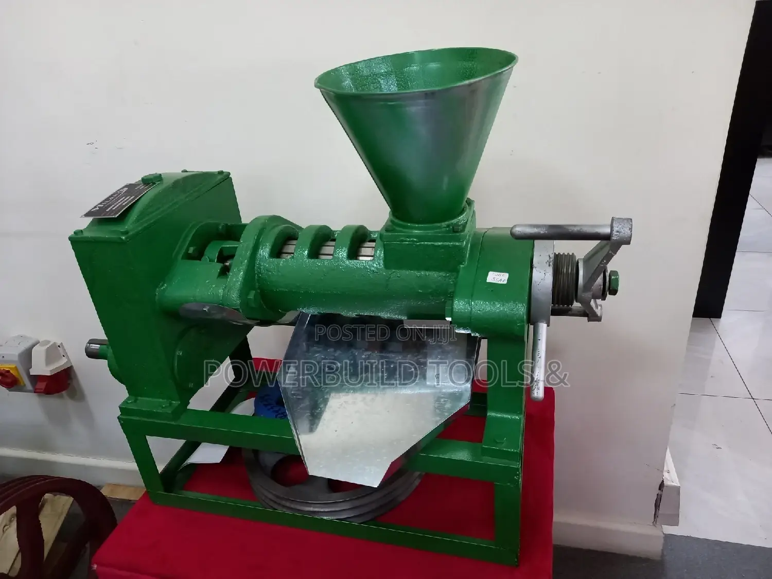 Oil Extractor (Mop75) Milano Brand