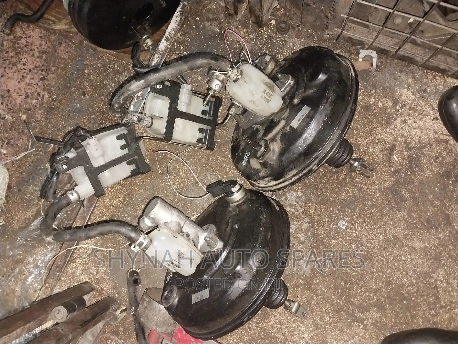 Brake Master Cylinder and Booster Toyota Noad New Model.
