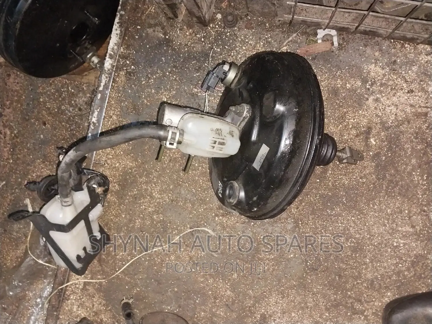 Brake Master Cylinder and Booster Toyota Noad New Model.