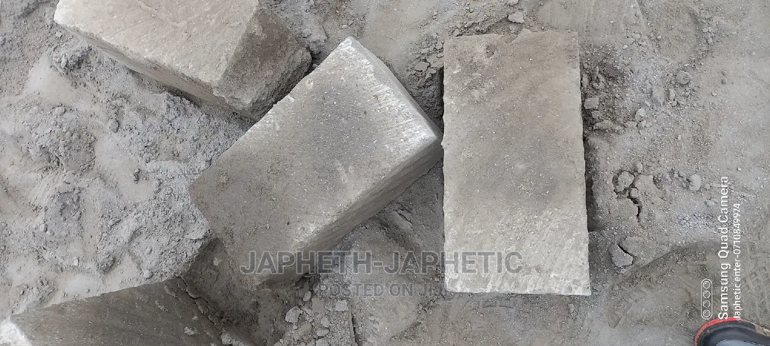 Ndarugo*Machine Cut Stones *