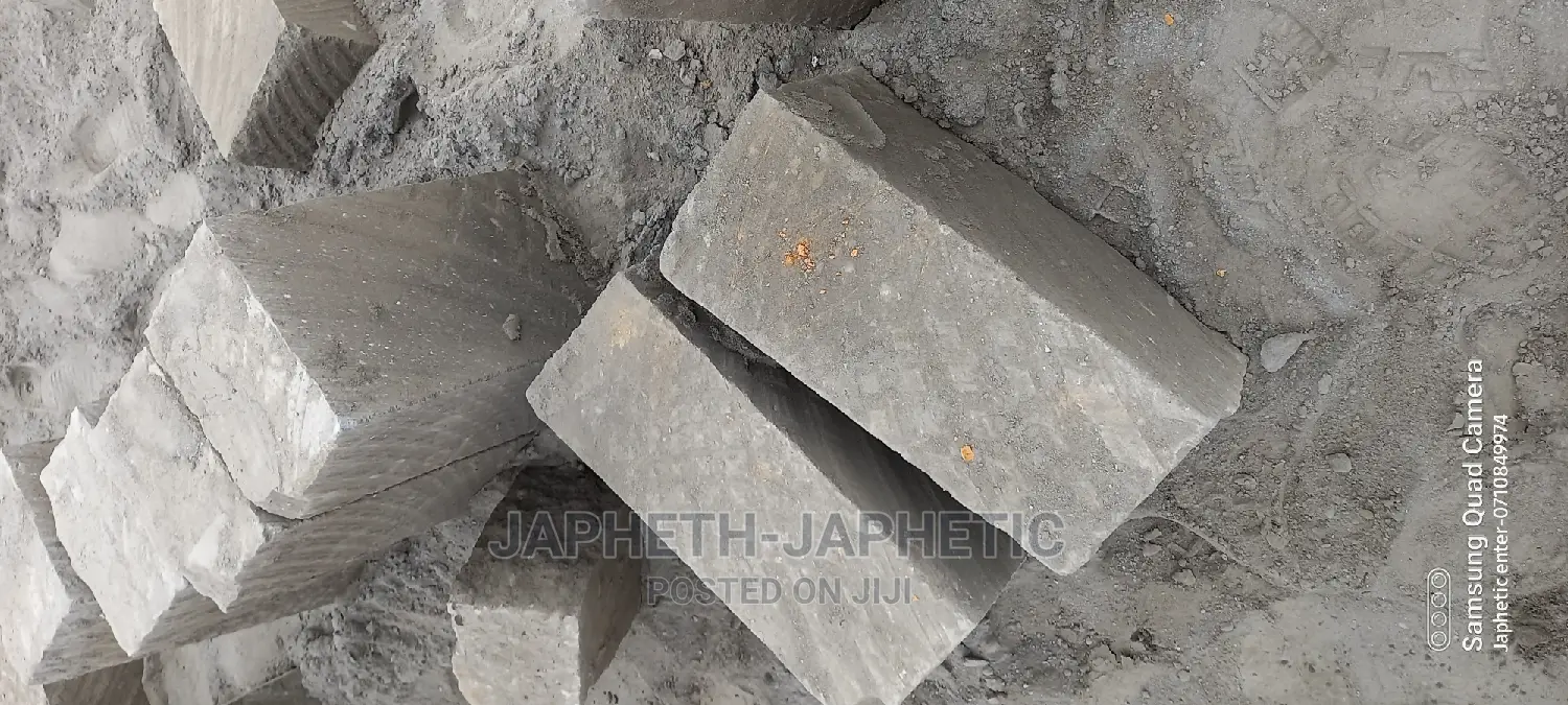 Ndarugo*Machine Cut Stones *