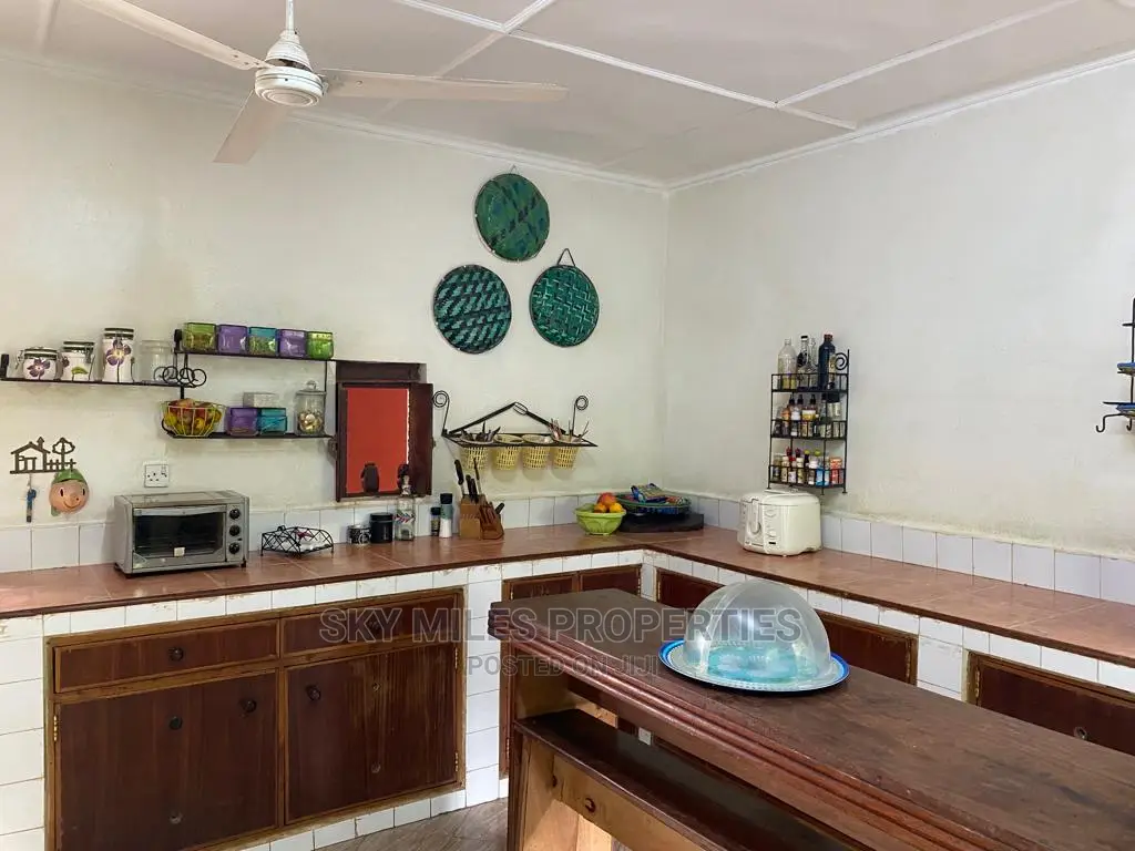4bdrm Villa in La-Marina, Mtwapa for Sale