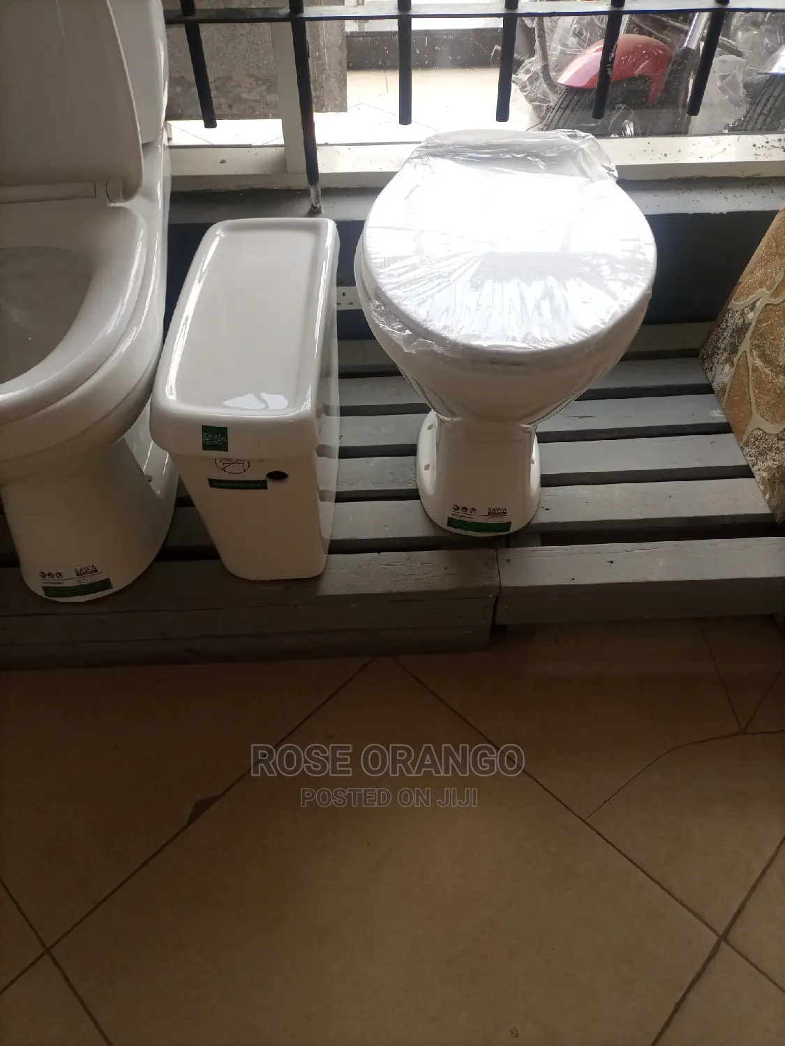 Side Flush Toilet