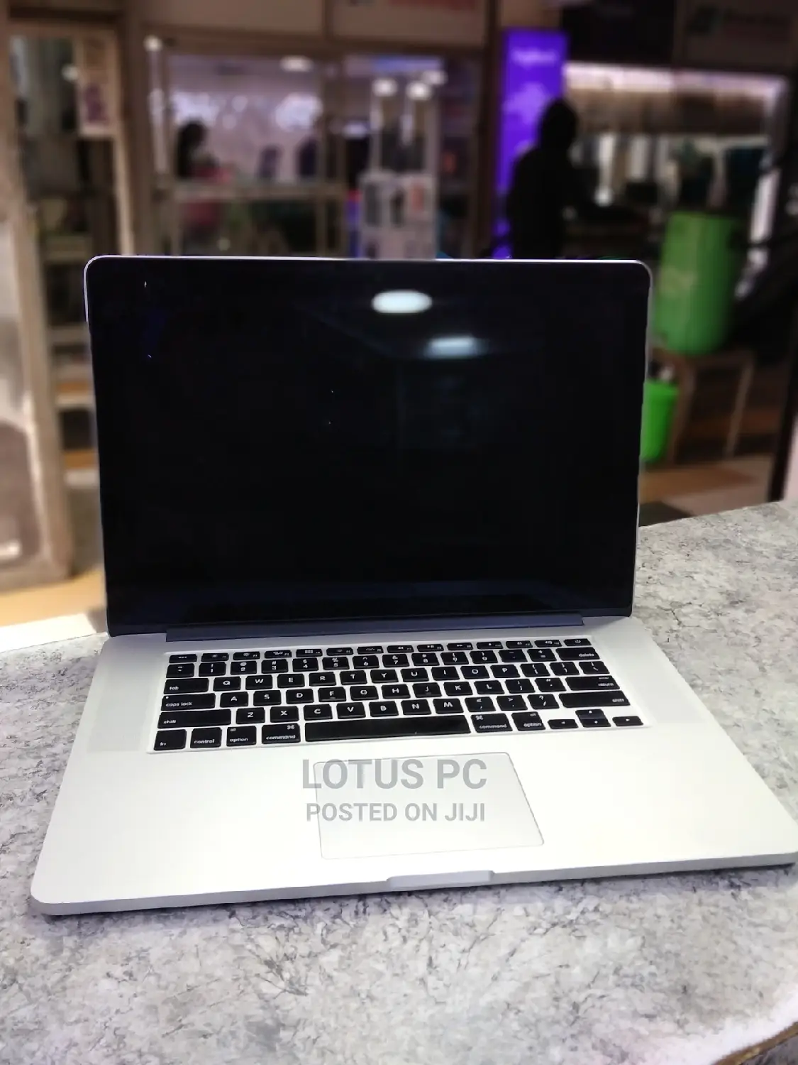 Laptop Apple MacBook Pro 2015 16GB Intel Core I7 SSD 512GB