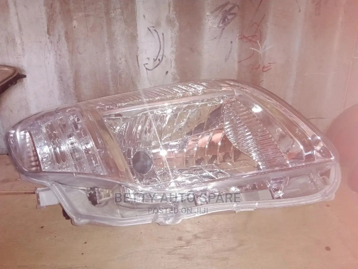 Fielder 2010 Headlight
