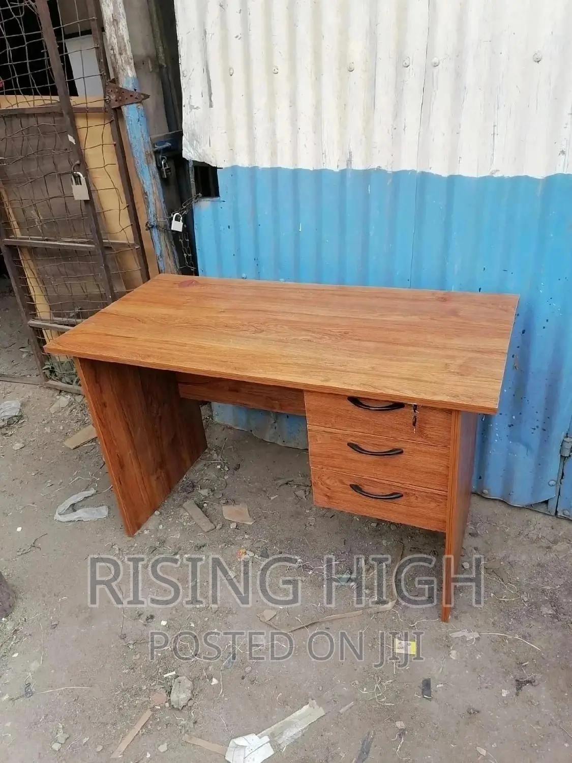 The High Most Quality 1.2 M Office Desks