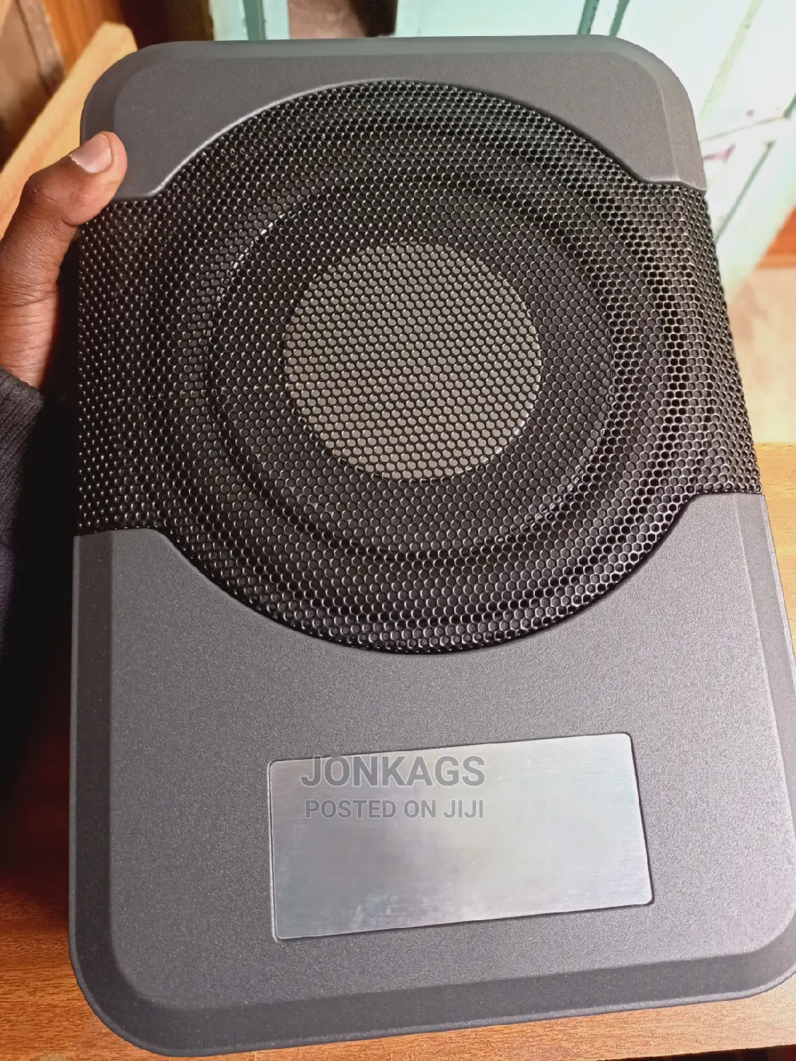 Universal Bass Subwoofer:8 Inches, 360W