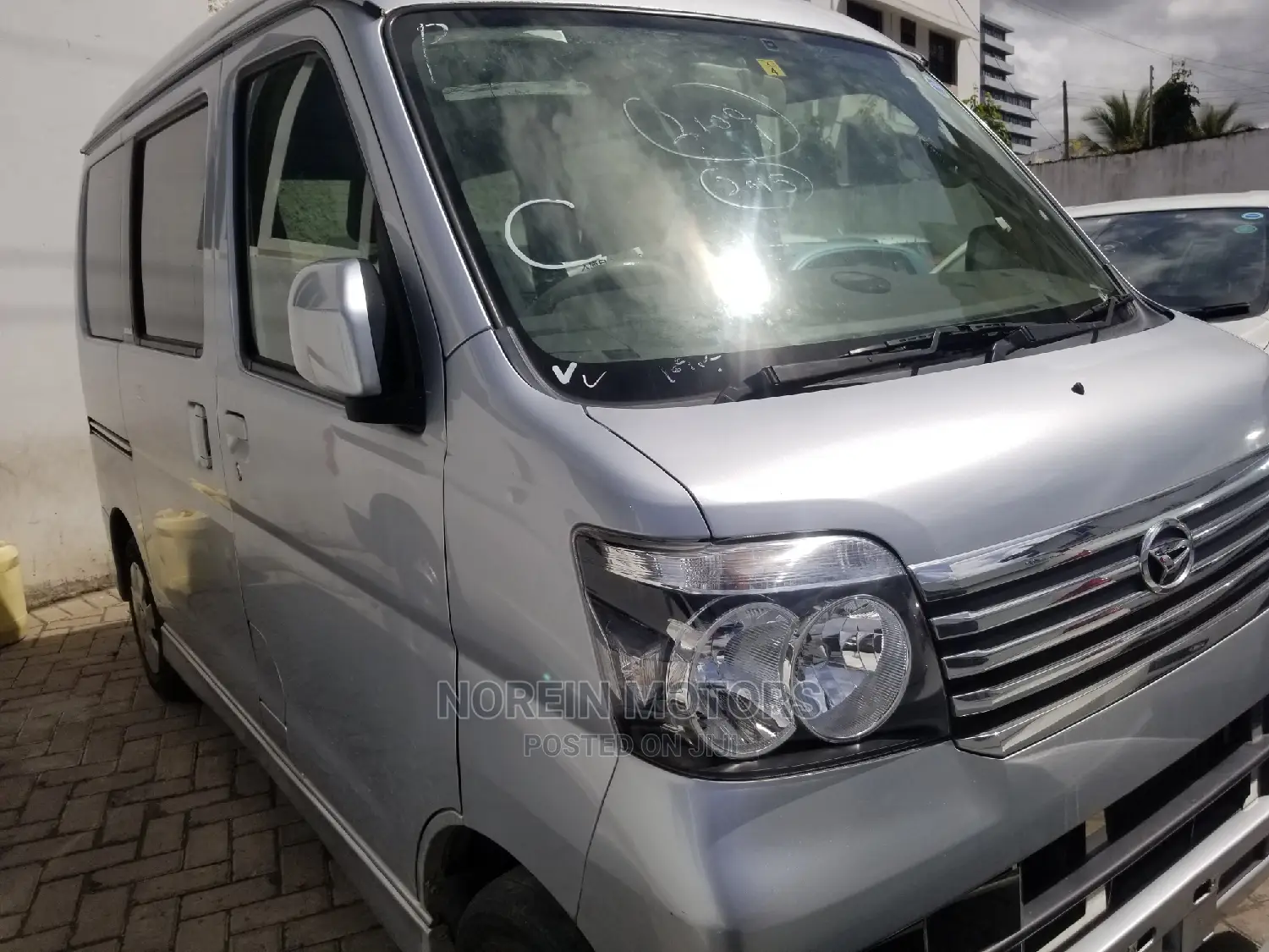 Daihatsu Atrai 2014 Silver