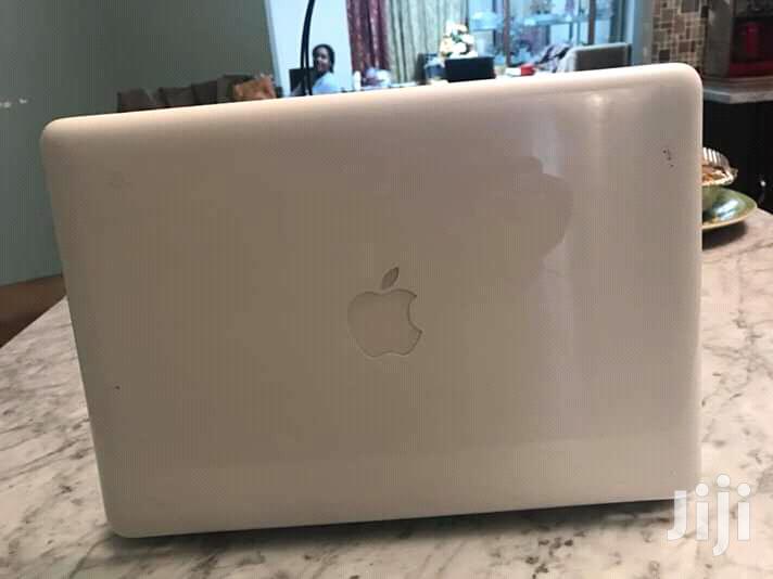 Laptop Apple MacBook 4GB Intel Core 2 Duo HDD 320GB