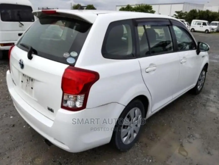Toyota Corolla Fielder 2015 White