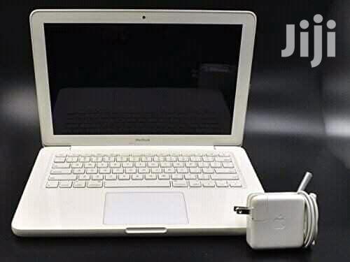 Laptop Apple MacBook 4GB Intel Core 2 Duo HDD 320GB