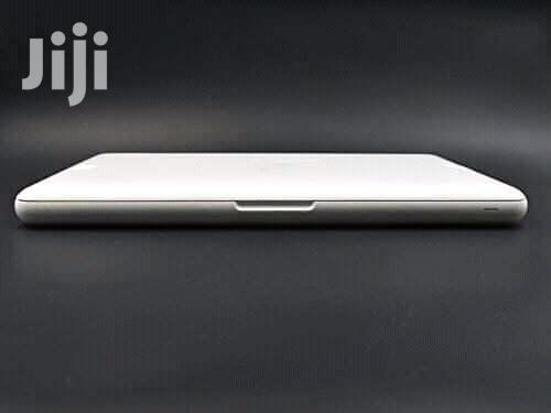 Laptop Apple MacBook 4GB Intel Core 2 Duo HDD 320GB
