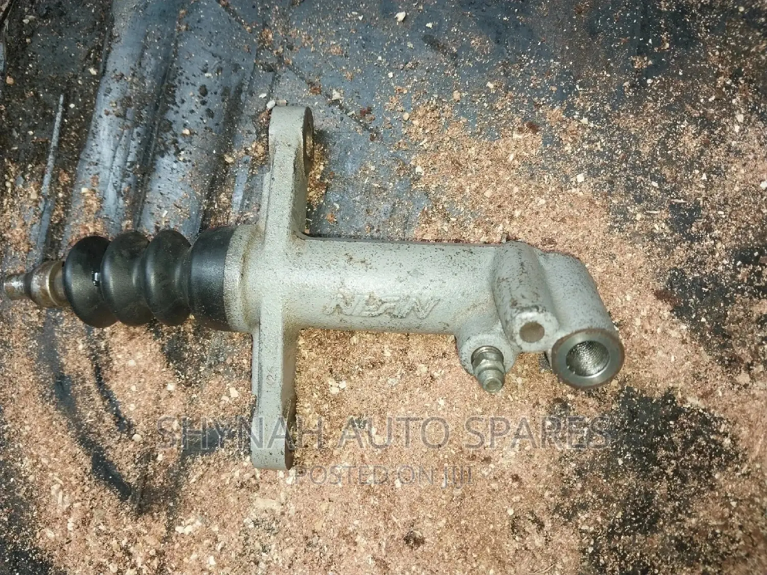 Slave Cylinder Isuzu Dmax and Tougher