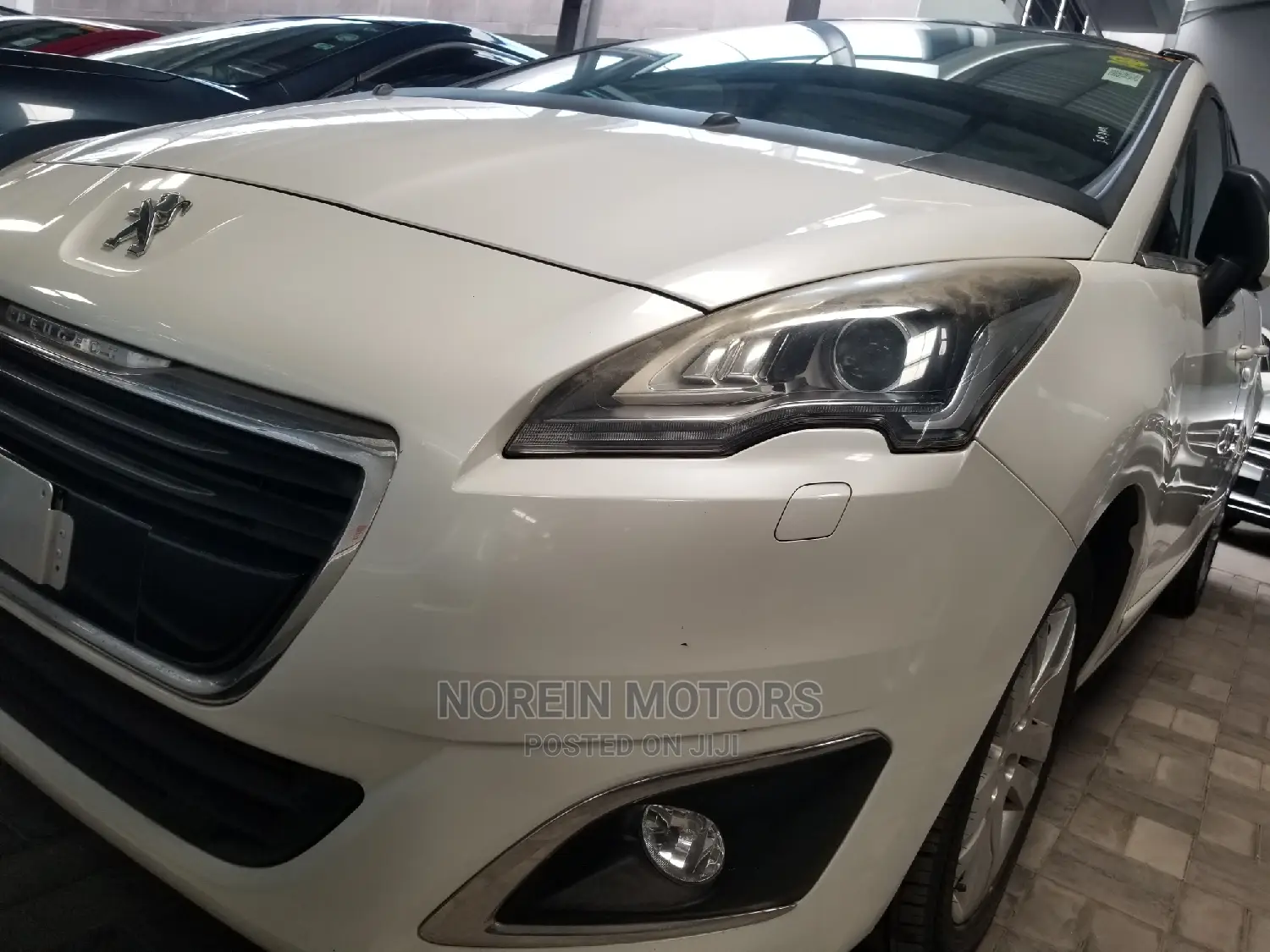 Peugeot 5008 1.6 HDi Active 2014 White