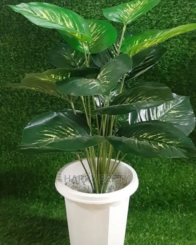 Green Artificial Plants