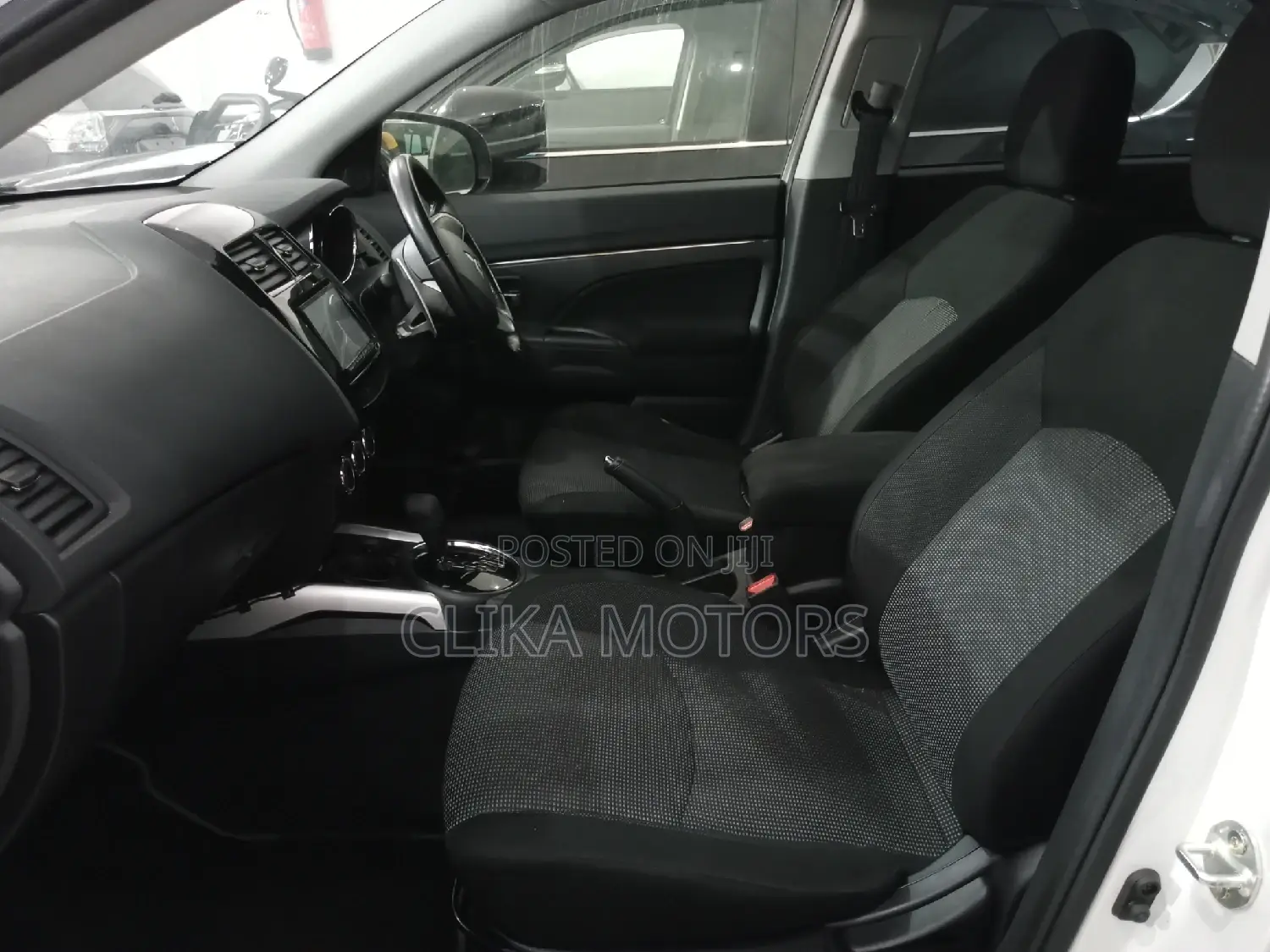 Mitsubishi RVR 2016 White