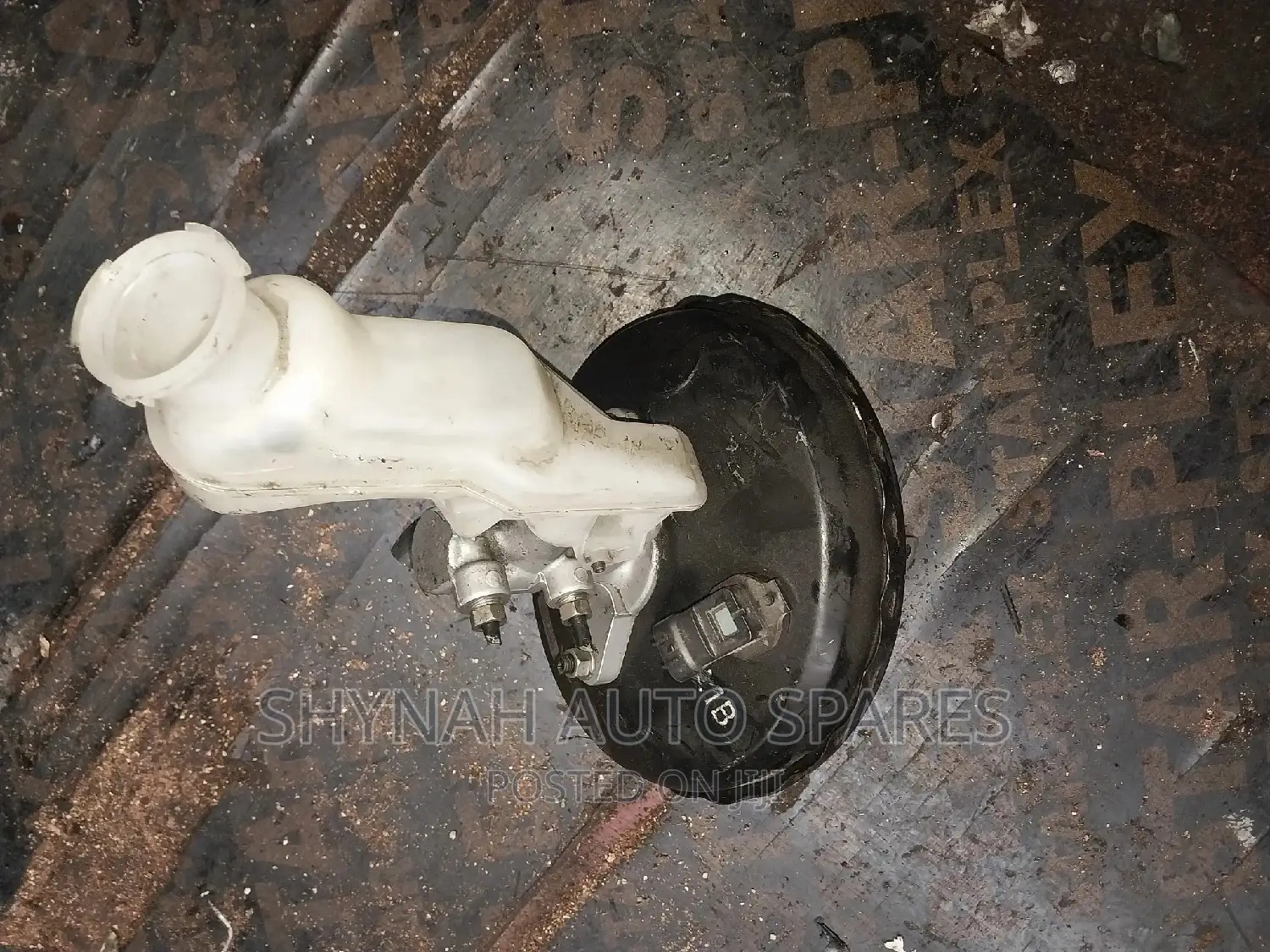 Daihatsu Mira Brake Master Cylinder and Booster Complete