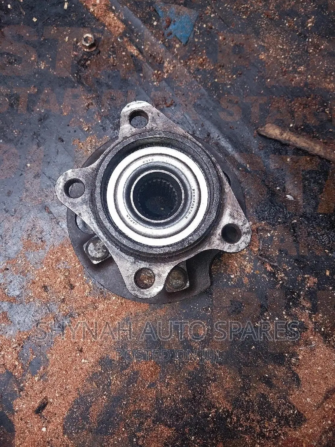 Rear Hub Toyota Voxy 4wd
