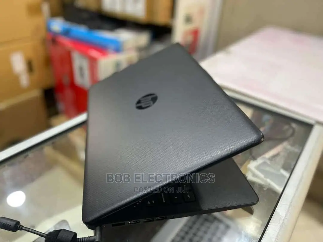 Laptop HP 15-Dy1031wm 4GB Intel Celeron 320GB
