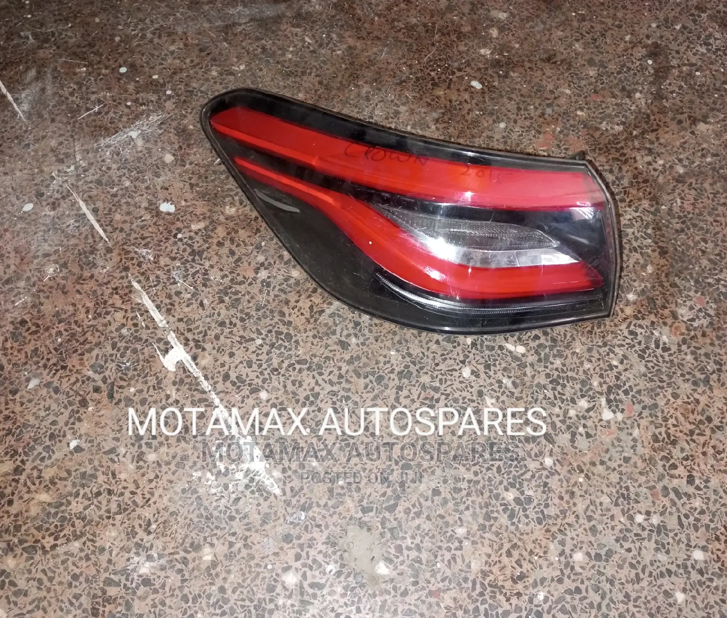 Toyota Crown 2015 Tail Light