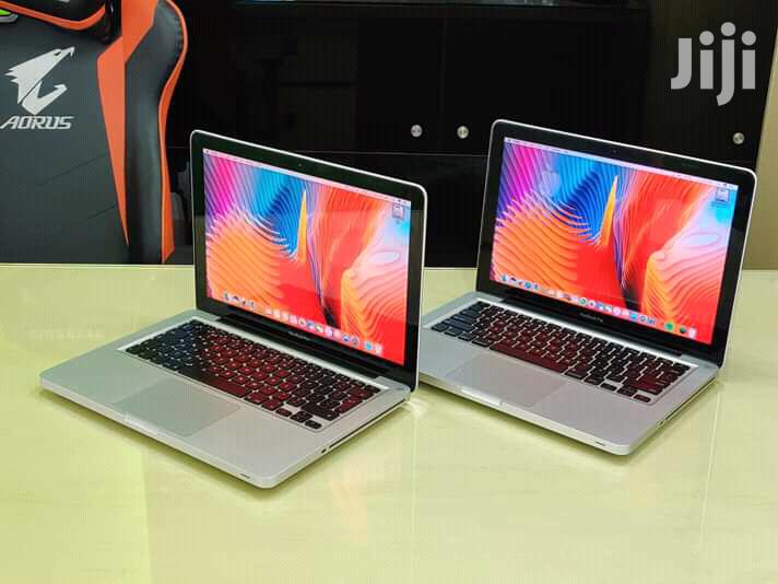 Laptop Apple MacBook Pro 4GB Intel Core i5 HDD 500GB