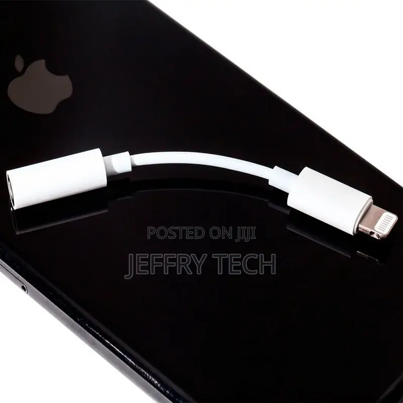 Apple Lightning Adapter to Mini Jack 3.5mm Female