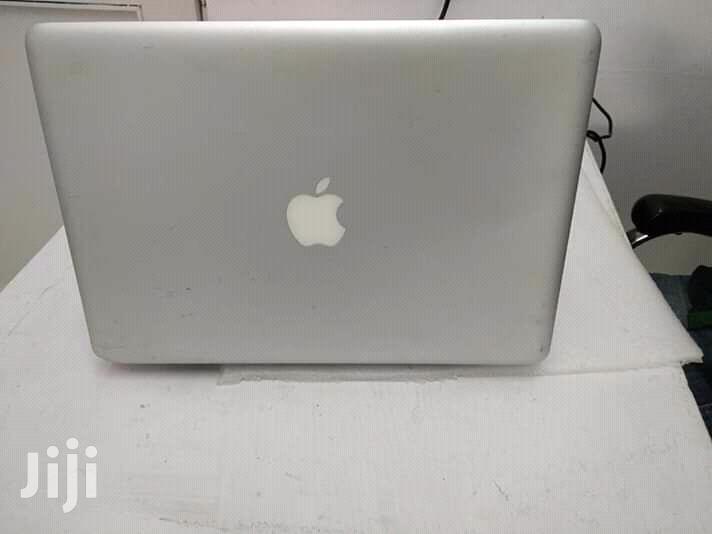 Laptop Apple MacBook Pro 4GB Intel Core i5 HDD 500GB