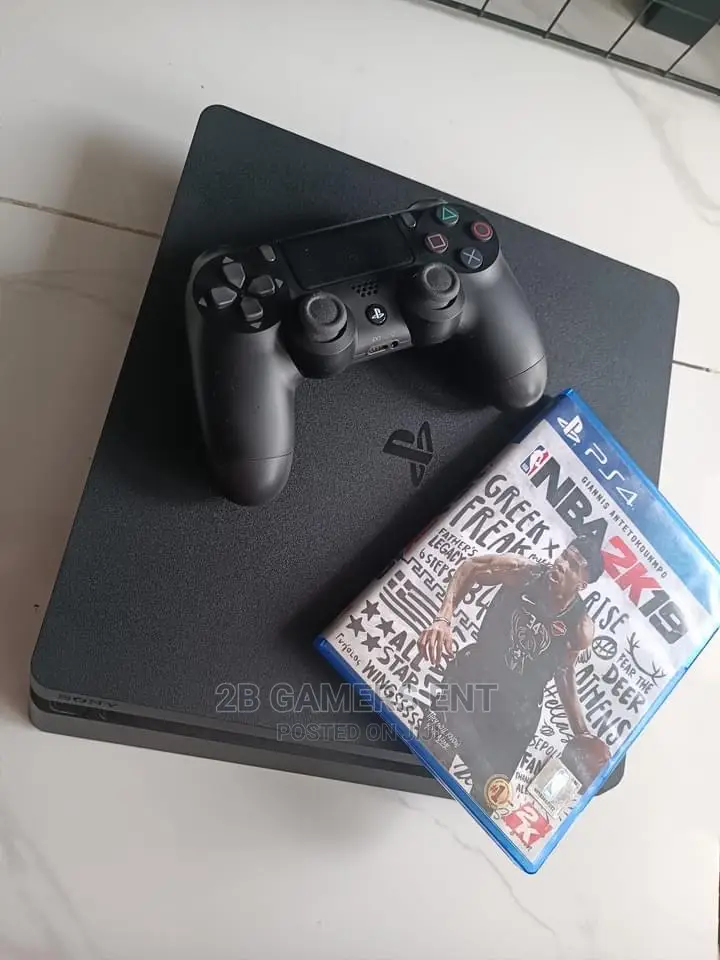Play Station 4 , Chipped 10 Games, Slim