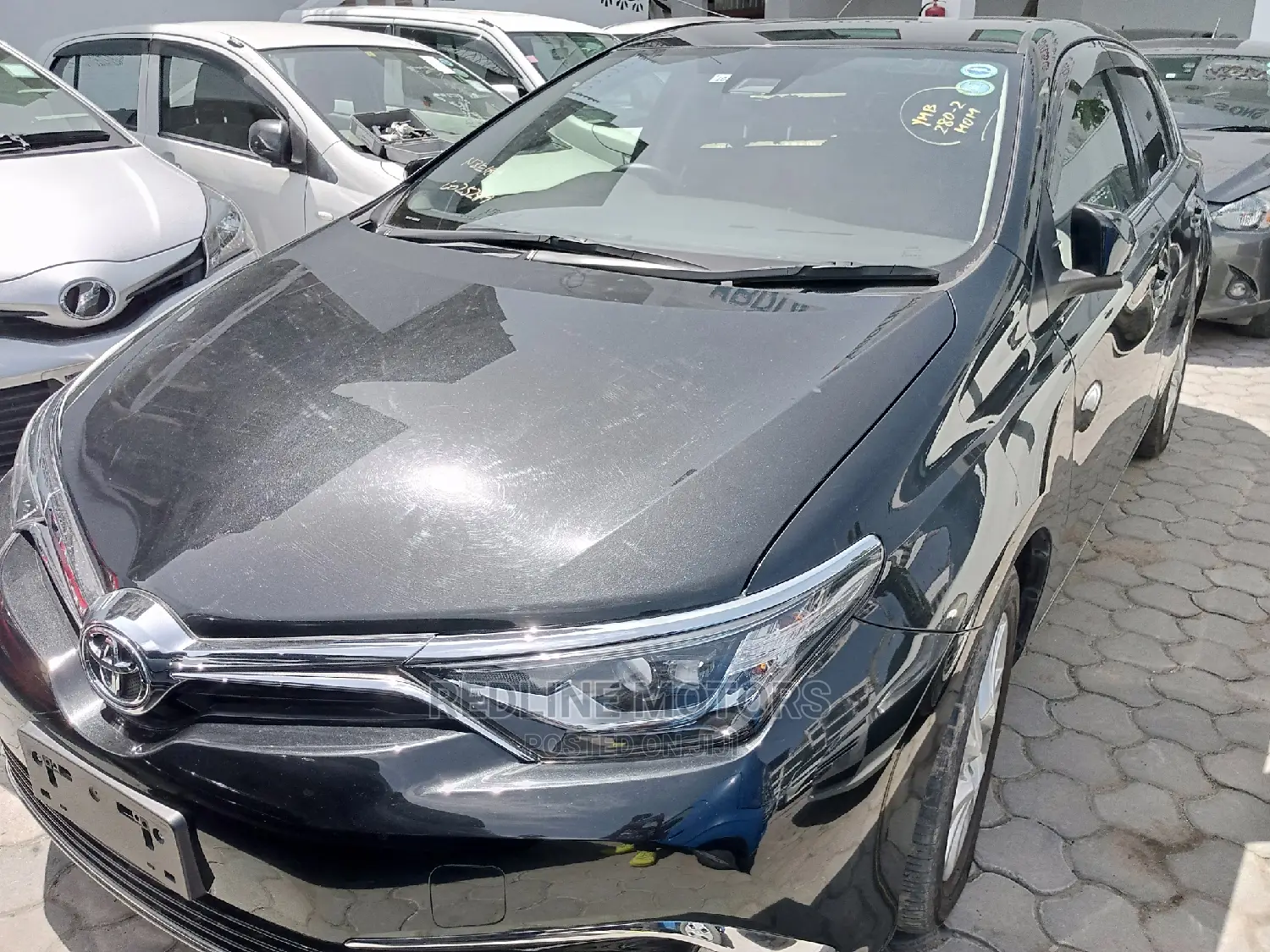Toyota Auris 2016 Matt Black