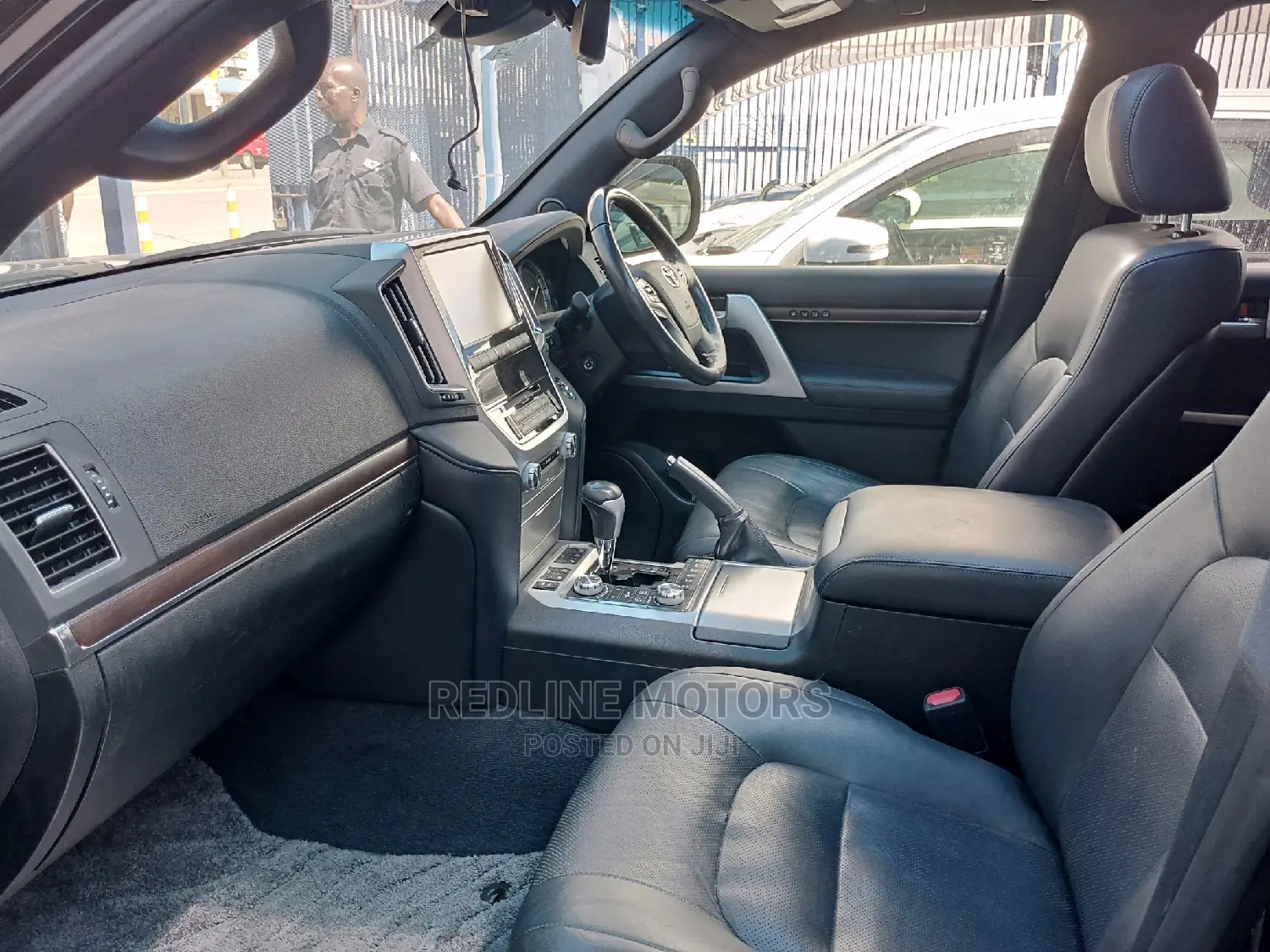 Toyota Land Cruiser 4.5 V8 VXR 2017 Pearl