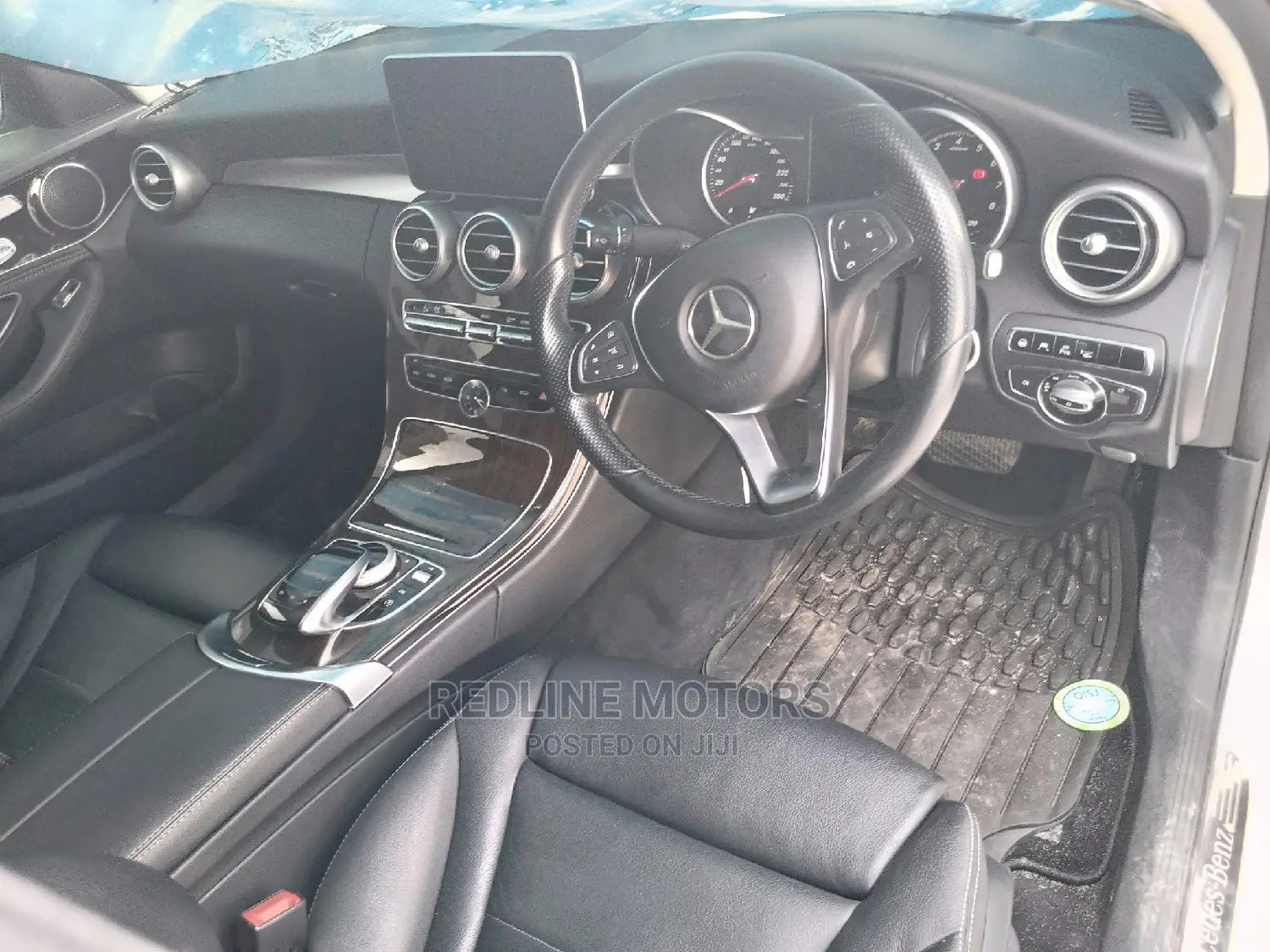 Mercedes-Benz C200 2016 Off White