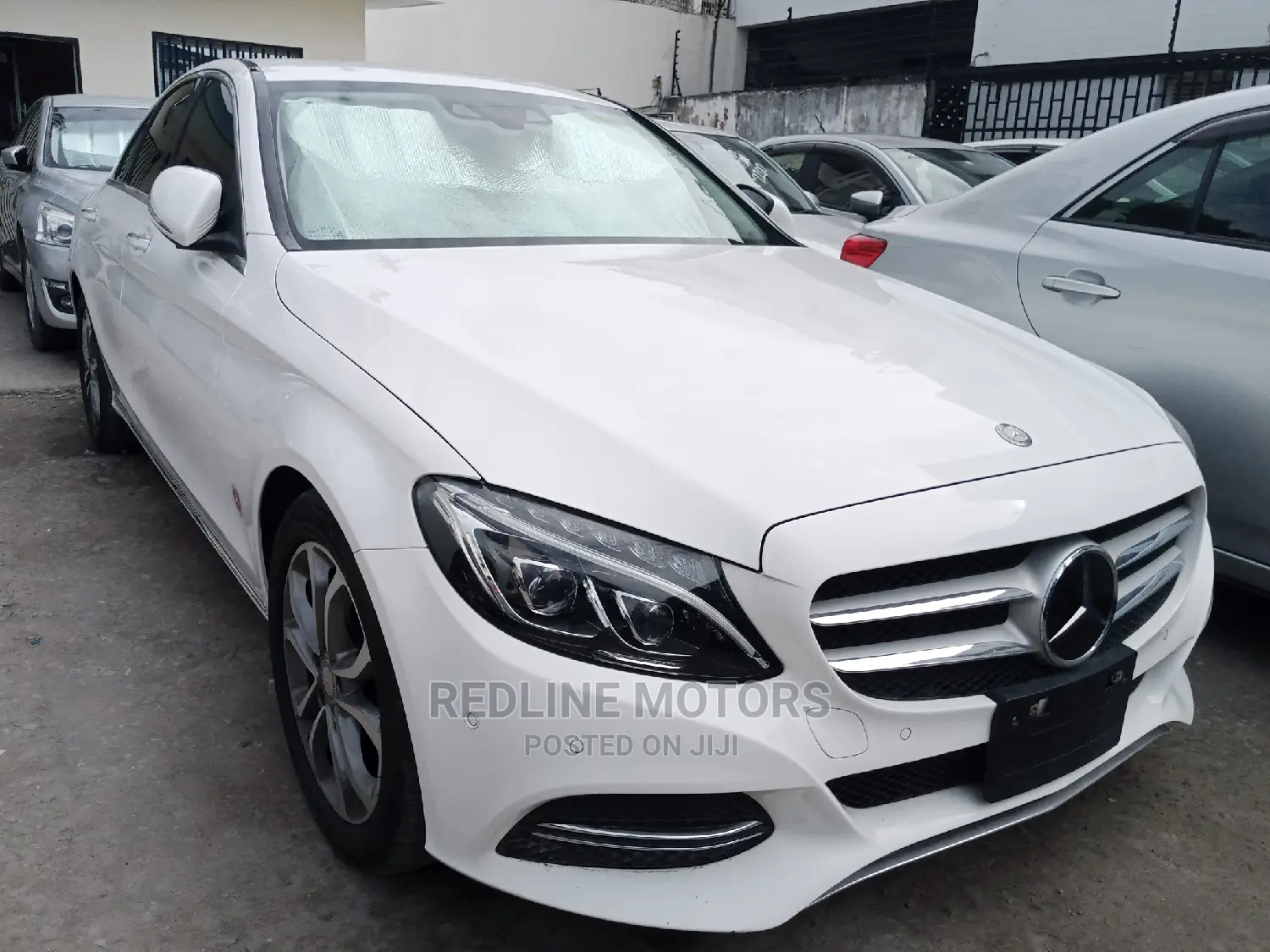 Mercedes-Benz C200 2016 Off White